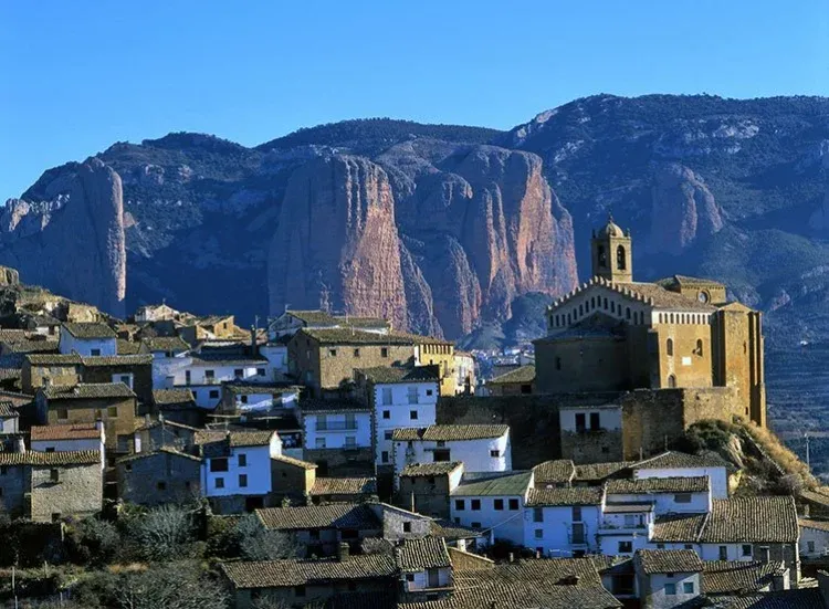 Imagen de Vista de Murillo y mallos