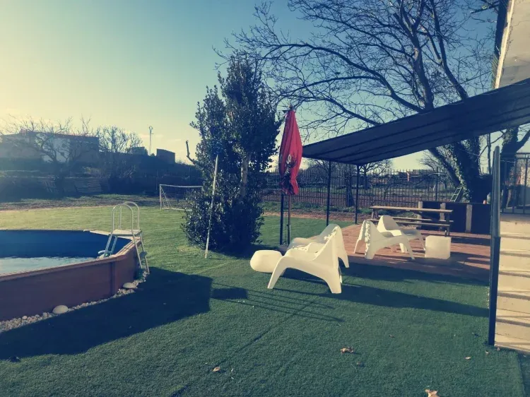Imagen de jardin trasero