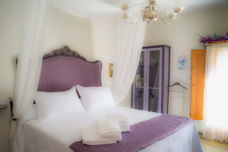 Imagen de 
Habitacion Ramito de Violetas.
Cama XXL.
Aseo privado.