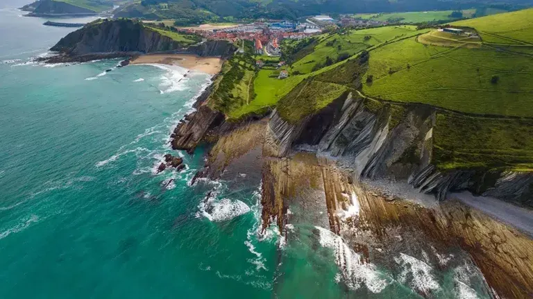Imagen de 8 pueblos muy bonitos en el País Vasco