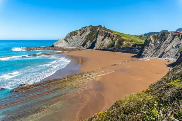 Imagen de 8 de las mejores playas del País Vasco