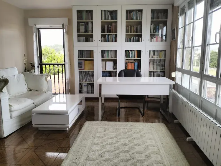 Imagen de Primera planta. Sala
