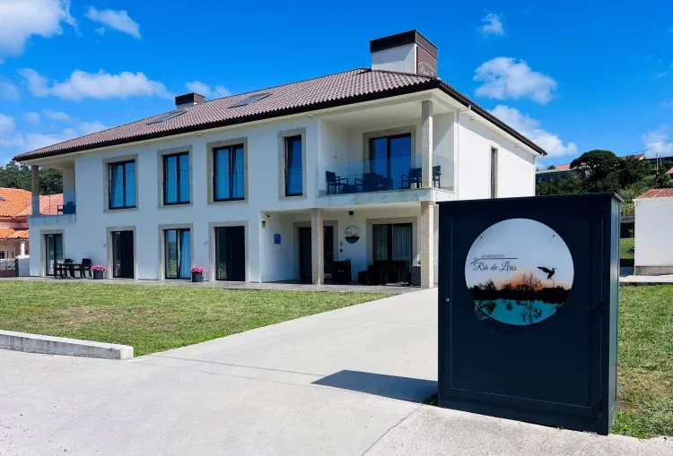 Imagen de Fachada Aparthotel Ria de Lires