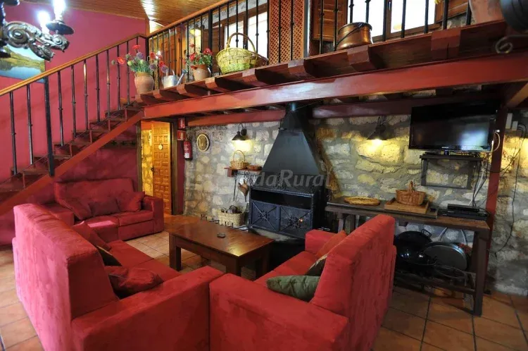 Imagen de Casa Rural Río Tranquilo, Tolosa (Alcalá del Júcar) Gran chimenea 