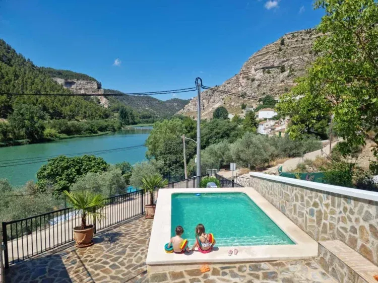 Imagen de PISCINA CASA RURAL RÍO TRANQUILO.