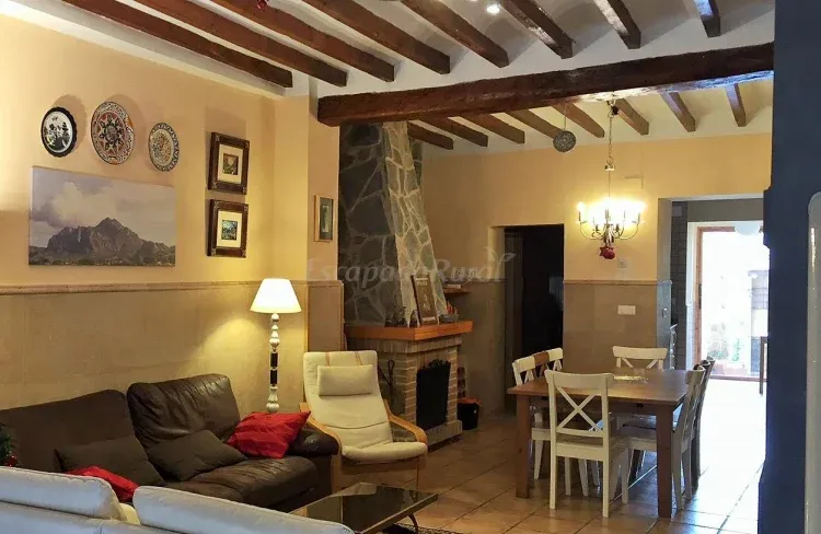 Imagen de Otra vista del salón-comedor