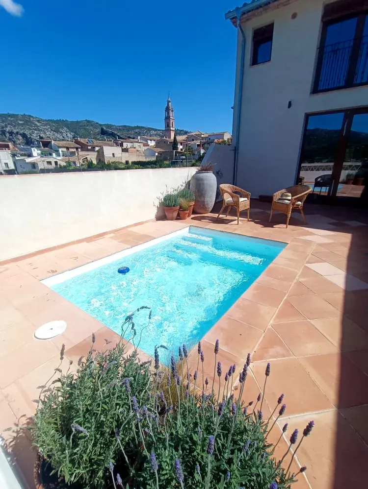 Imagen de terraza- piscina-barbacoa