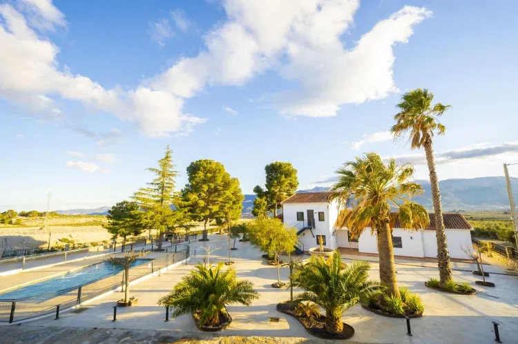 Imagen de Vistas desde "El Cortijo" al interior de la finca.