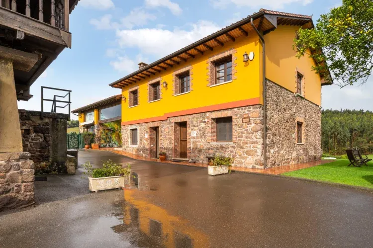 Imagen de Casa Pedrega, Casa La LLosa, Casa La Tenada.