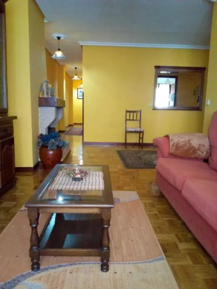 Imagen de Salón. Lupamar