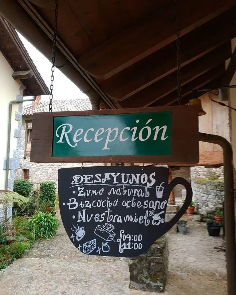 Imagen de Desayunos en la Montaña Mágica
