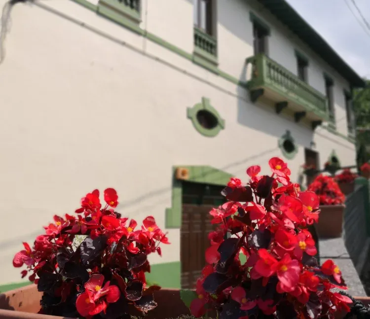 Imagen de Vista exterior de la mansión