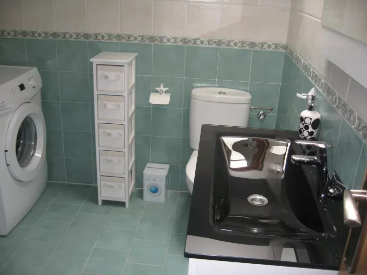 Imagen de Baño apto "rojo"