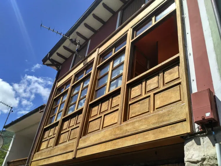 Imagen de Callejón de la Vega, balconada