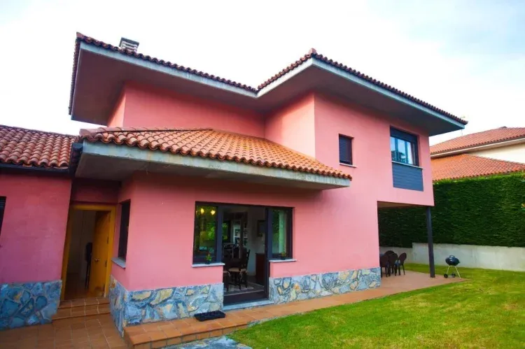 Imagen de Entrada de Villa Brisa de Caravia