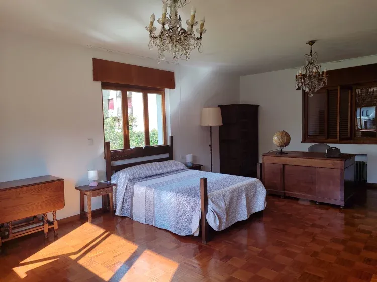 Imagen de Habitación con estudio