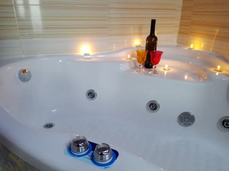 Imagen de bañera de hidromasaje