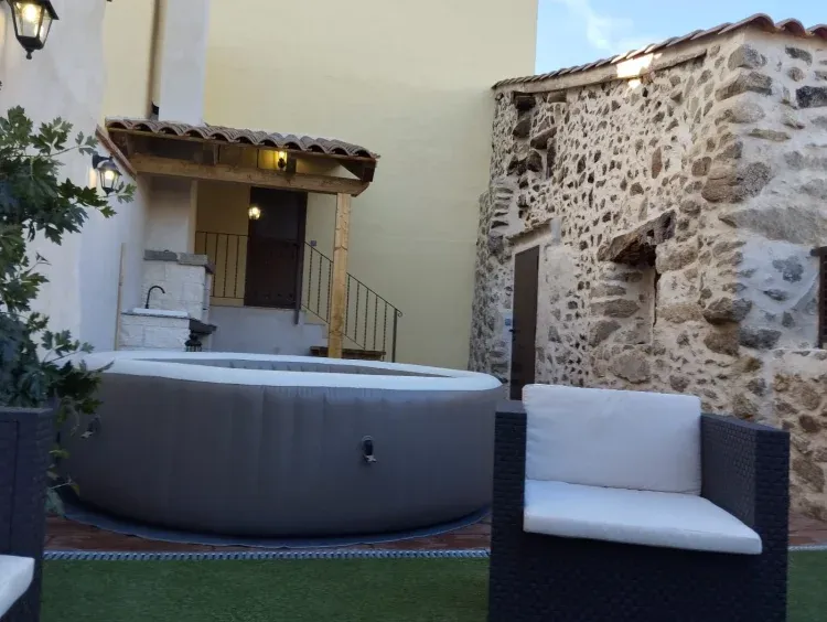 Imagen de JARDIN Y PATIO