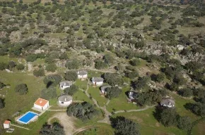 Imagen de Los Chozos de la Roca
