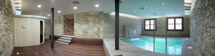 Imagen de Zona Aguas interior (con piscina, sauna)