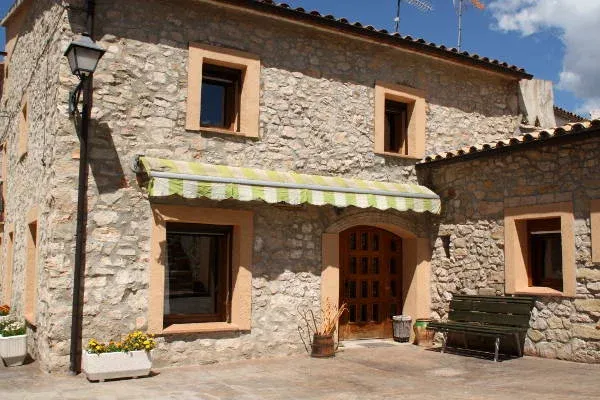Imagen de Fachada principal Cal Riba - casa propietarios