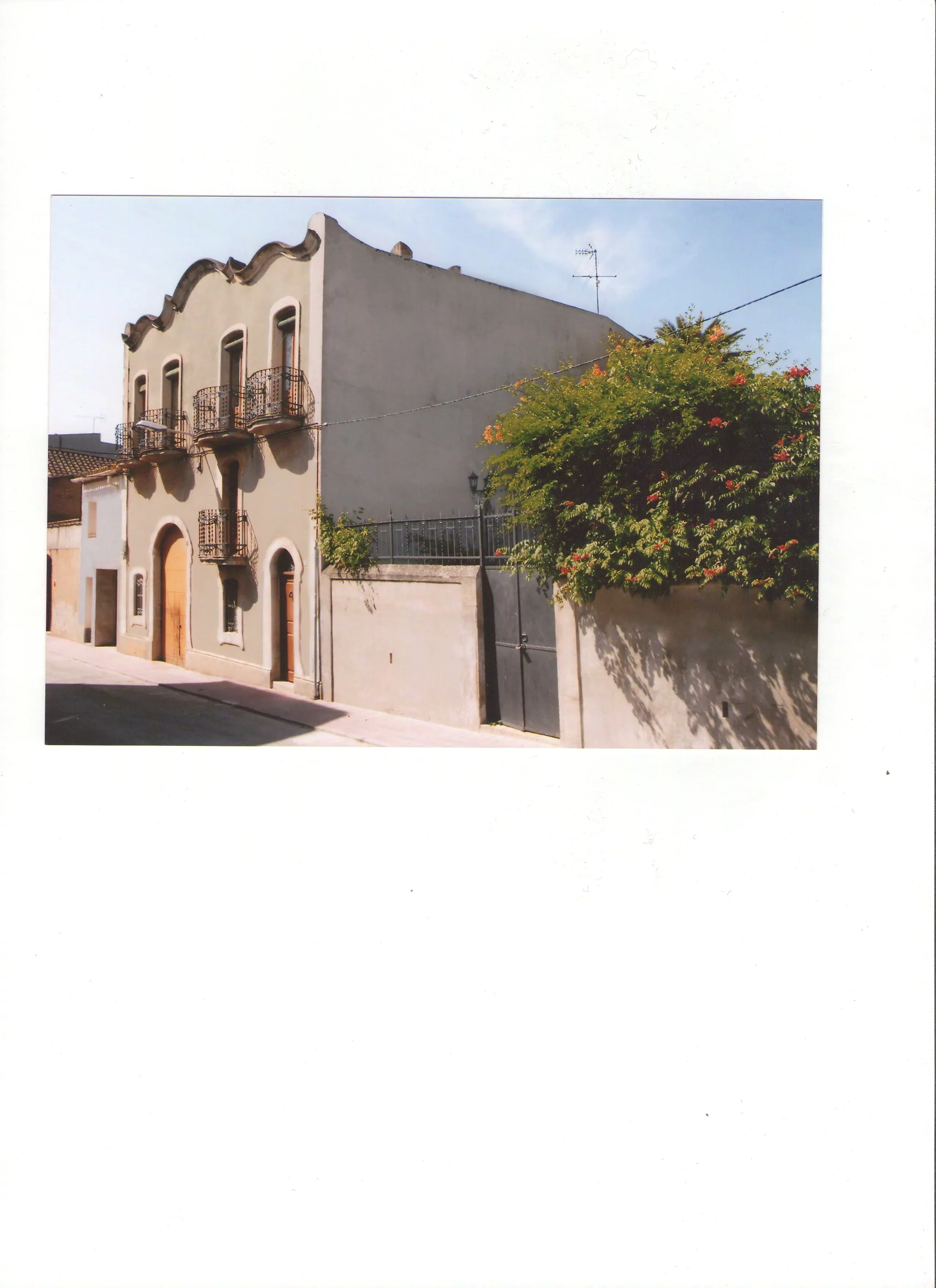 Imagen de Fachada-Façana Ca la Paula
