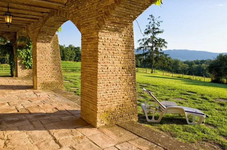 Imagen de La Gallinera y su terraza