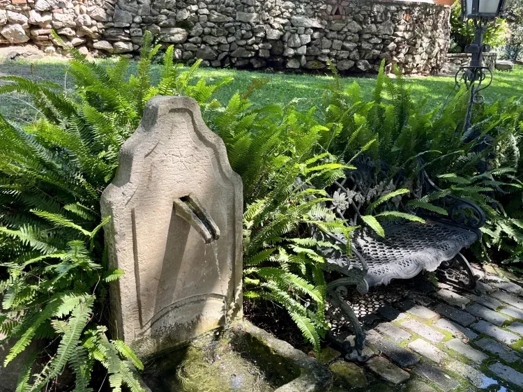 Imagen de Fuente jardín