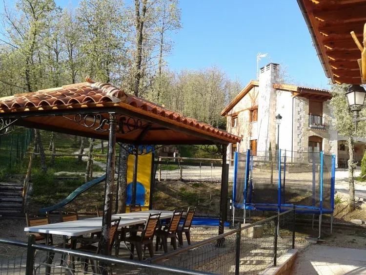 Imagen de cenador: 20 plazas, barbacoa, plancha y horno