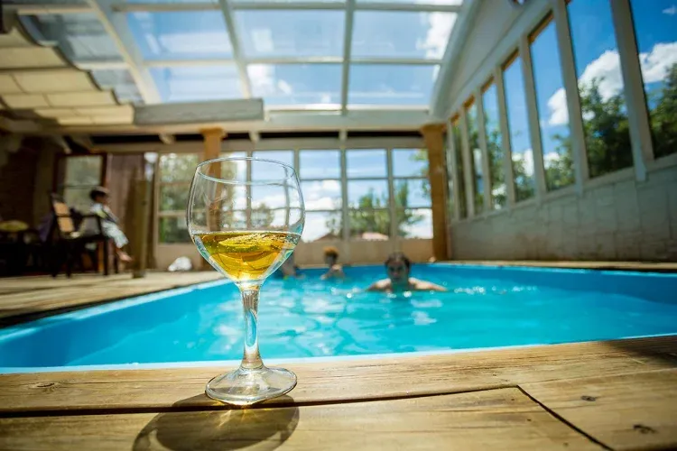 Imagen de piscina climatizada