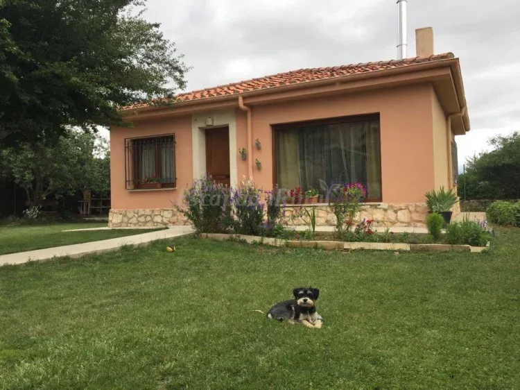 Imagen de Fachada-El Jardín de Manuela