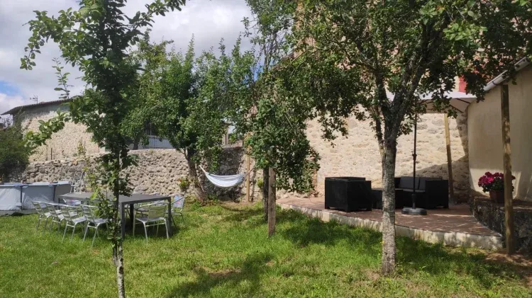 Imagen de Terreno vallado junto a la casa