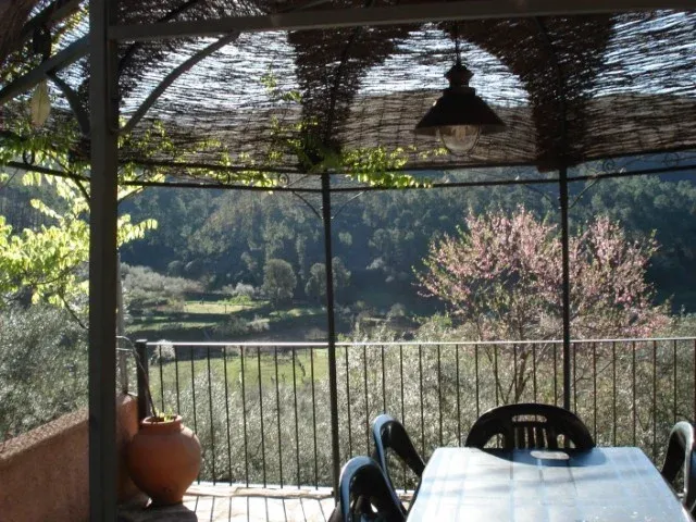 Imagen de Vistas desde la terraza al mágico valle. Casa 1