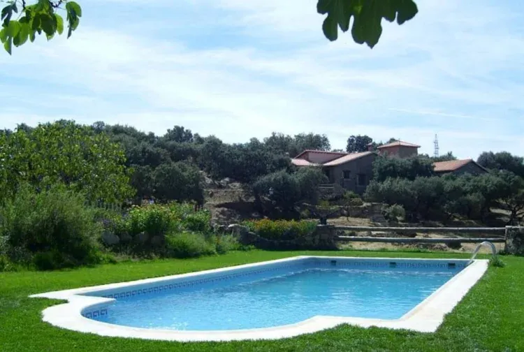 Imagen de La Torre del Cordel y la piscina