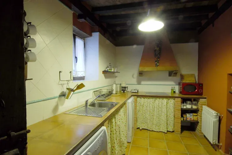 Imagen de cocina totalmente equipada