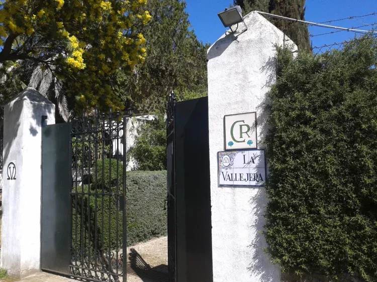 Imagen de Portón de entrada a la finca