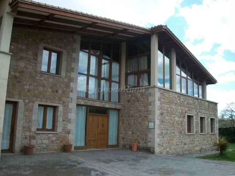 Imagen de Fachada Principal 1