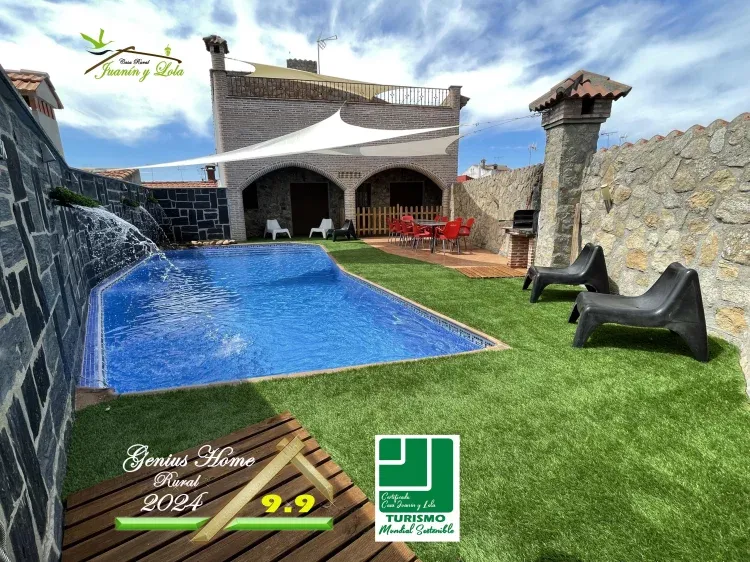 Imagen de Piscina y Barbacoa