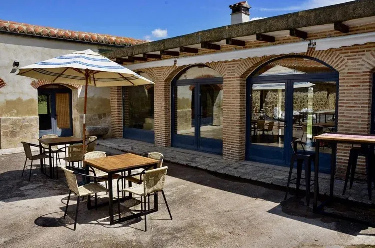 Imagen de Patio Parrilla, Barbacoa y Horno Leña