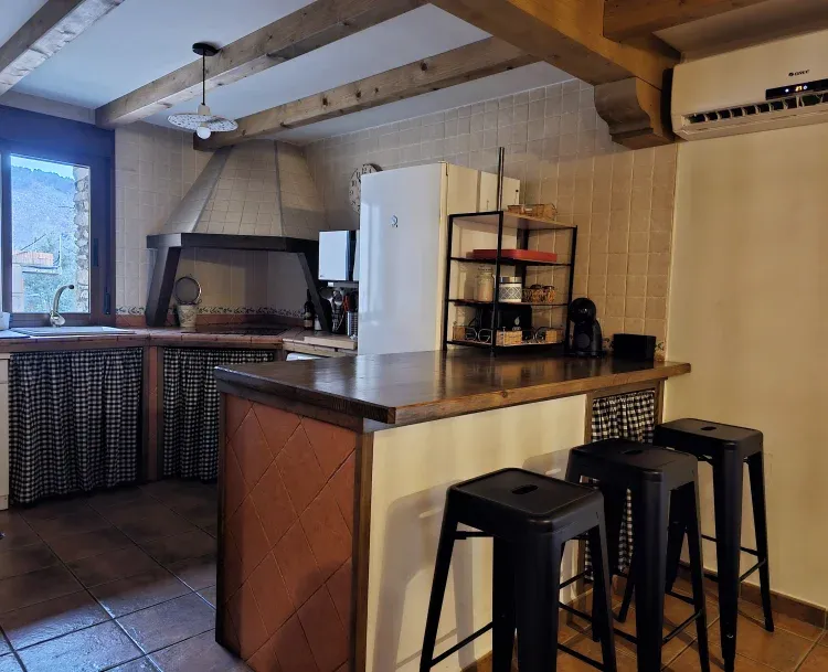 Imagen de Cocina con barra