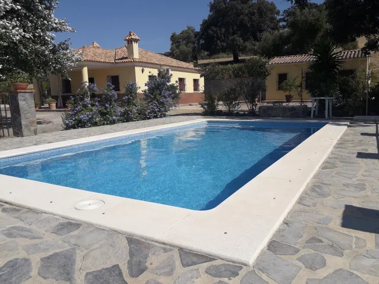 Imagen de Panorámica completa de casa jazmín, casa azahar y piscina