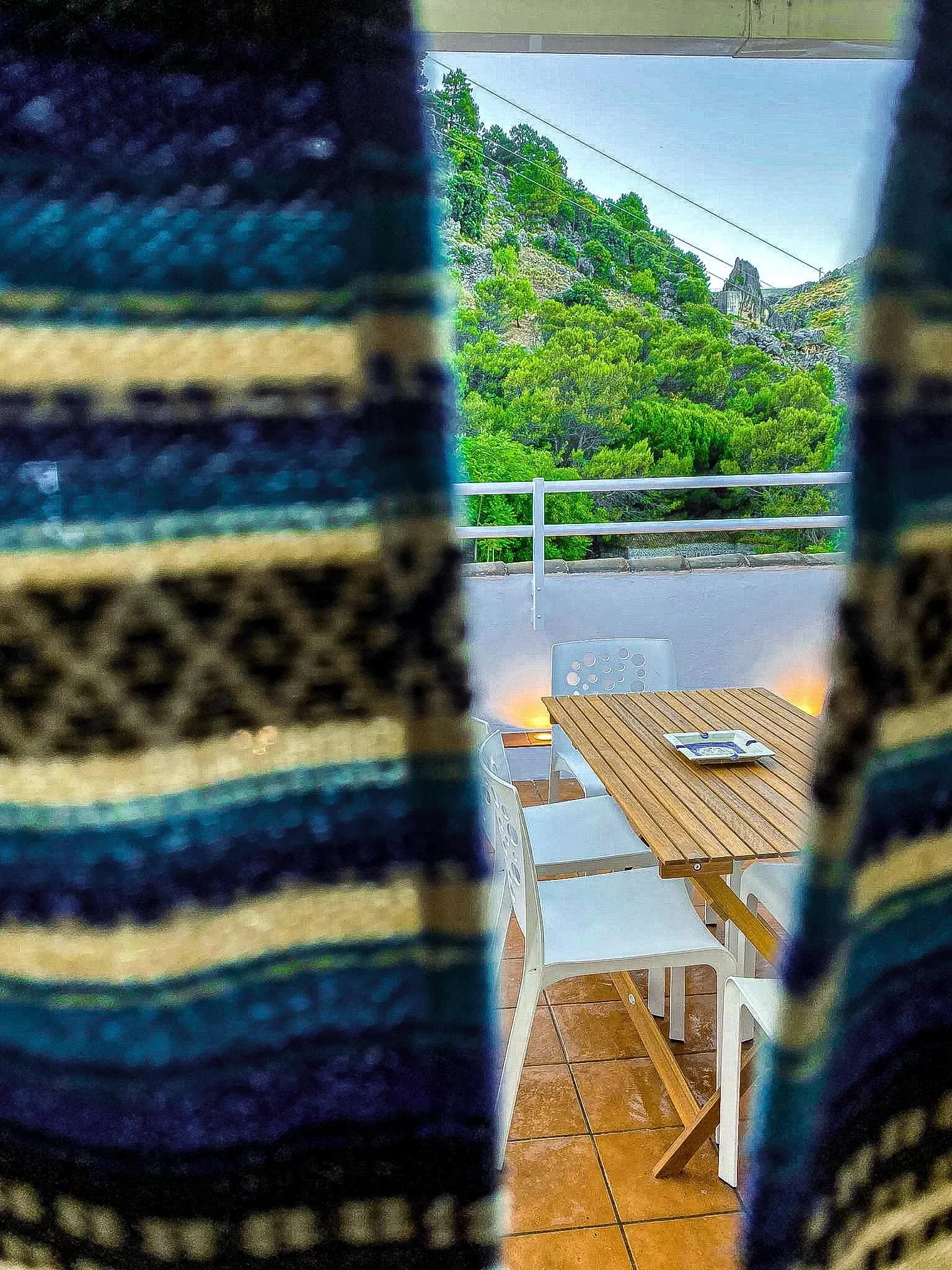Imagen de Vista de la terraza privilegiada al Parque Natural Sierra de Grazalema.