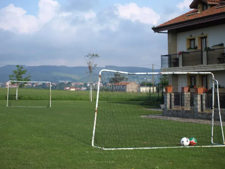 Imagen de Pequeño campo futbol