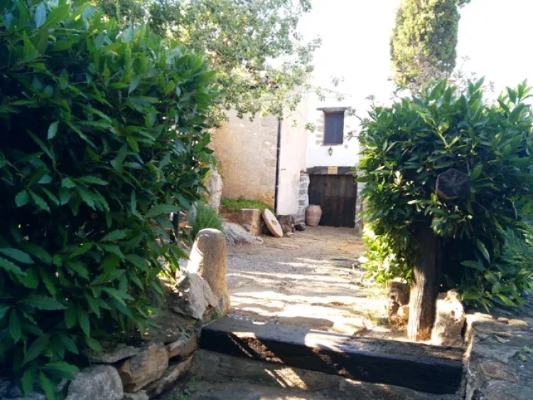 Imagen de Moli Colomer-Una de las puertas de acceso
