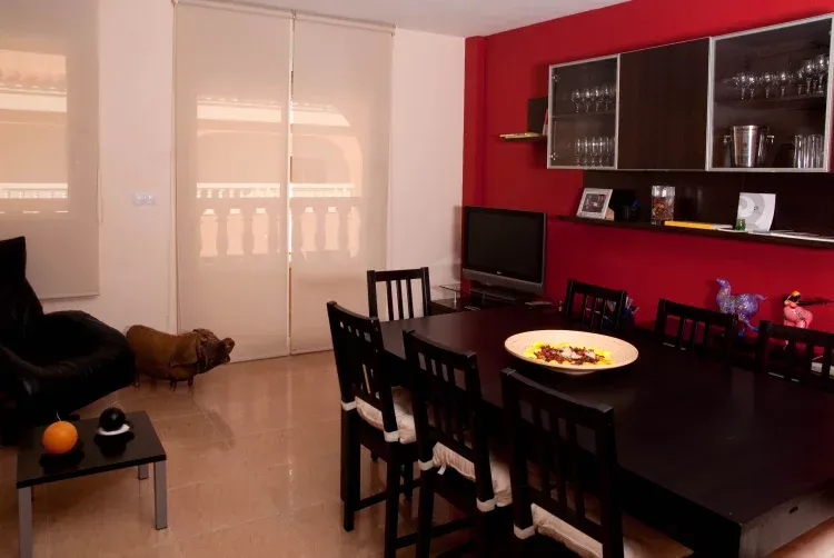 Imagen de Salón comedor TV,DVD , Wifi,  juegos mesa