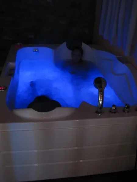 Imagen de Ca les bessones - jacuzzi