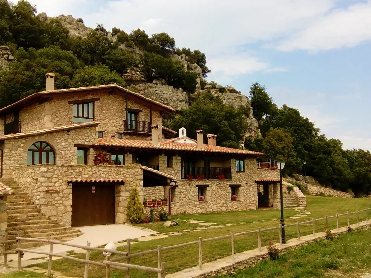 Imagen de fachada  primavera