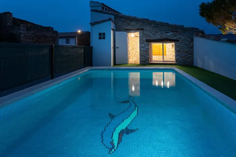 Imagen de Casas ruralespara grupos grandes piscina
