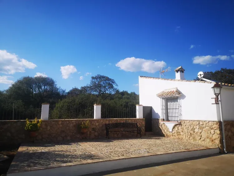 Imagen de Patio Empedrado "Aires de Sierra"