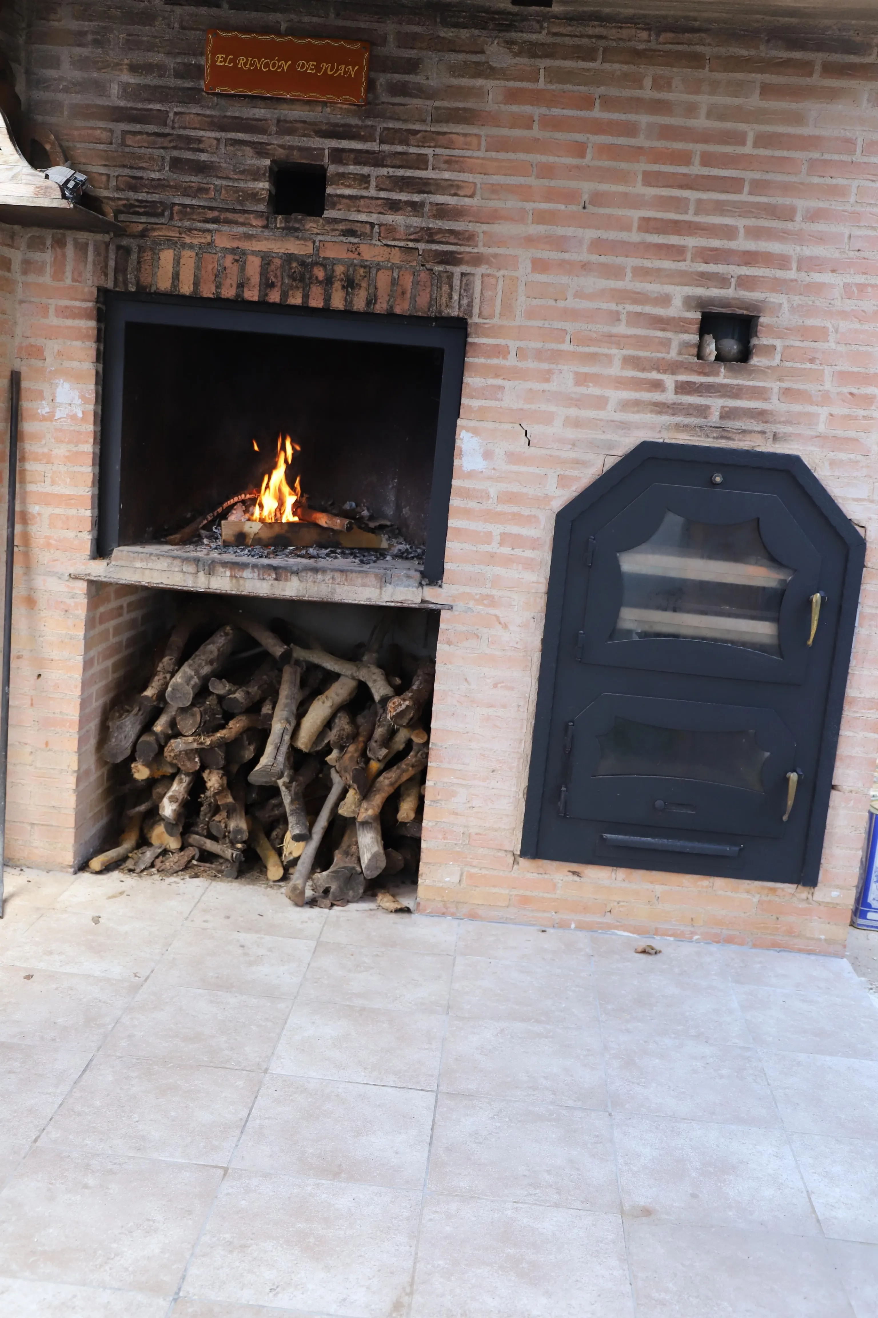 Imagen de Barbacoa y horno de leña